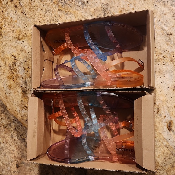 Steve Madden, Jelly Rainbow Gladiator Sandal Shoes.  NEW! - Picture 3 of 16